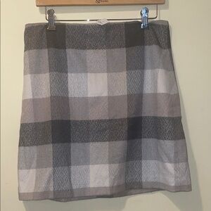 Women’s New LOFT Checkered Plaid Mini Skirt in Gray and Cream